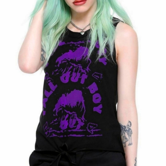 Hot Topic Tops - NWT Women's Fall Out Boy Hot Topic Tank Top